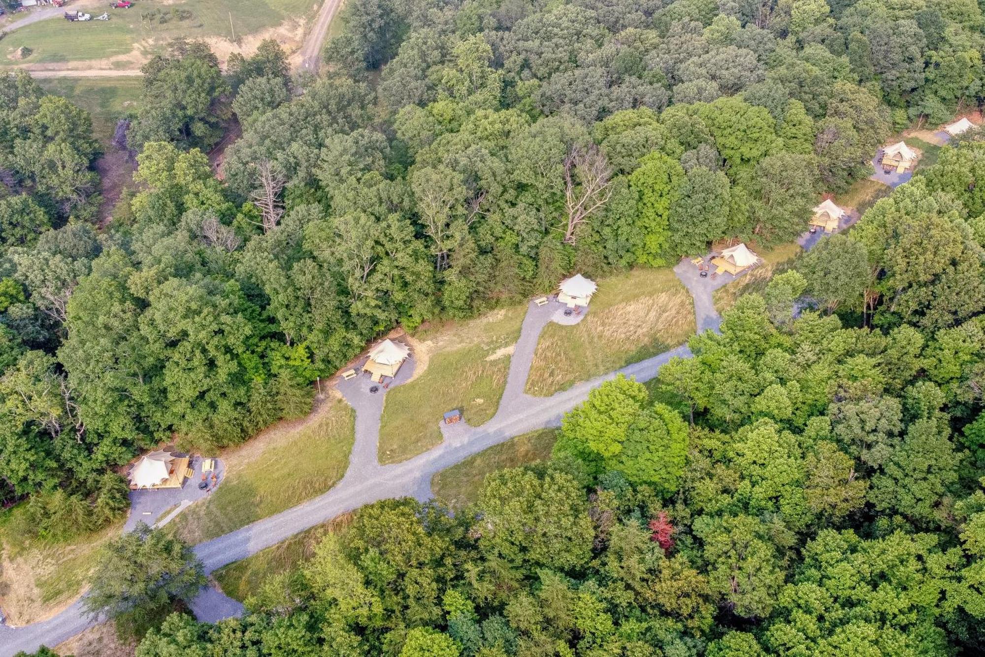 Hotel Firefly Ridge Luxury Retreat Great Cacapon Exterior foto
