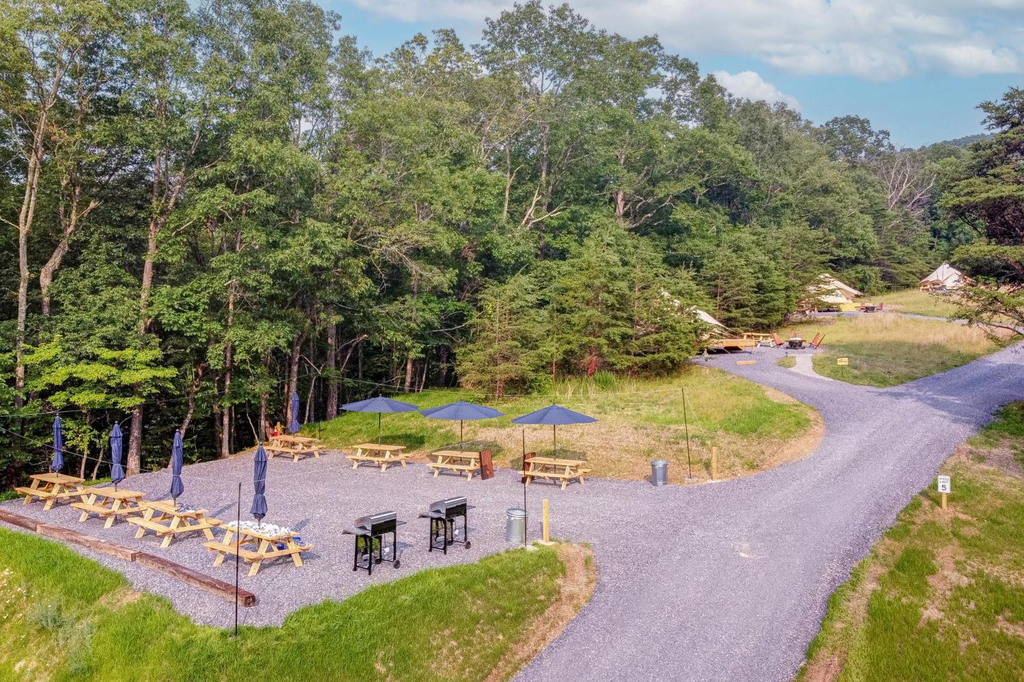 Hotel Firefly Ridge Luxury Retreat Great Cacapon Exterior foto