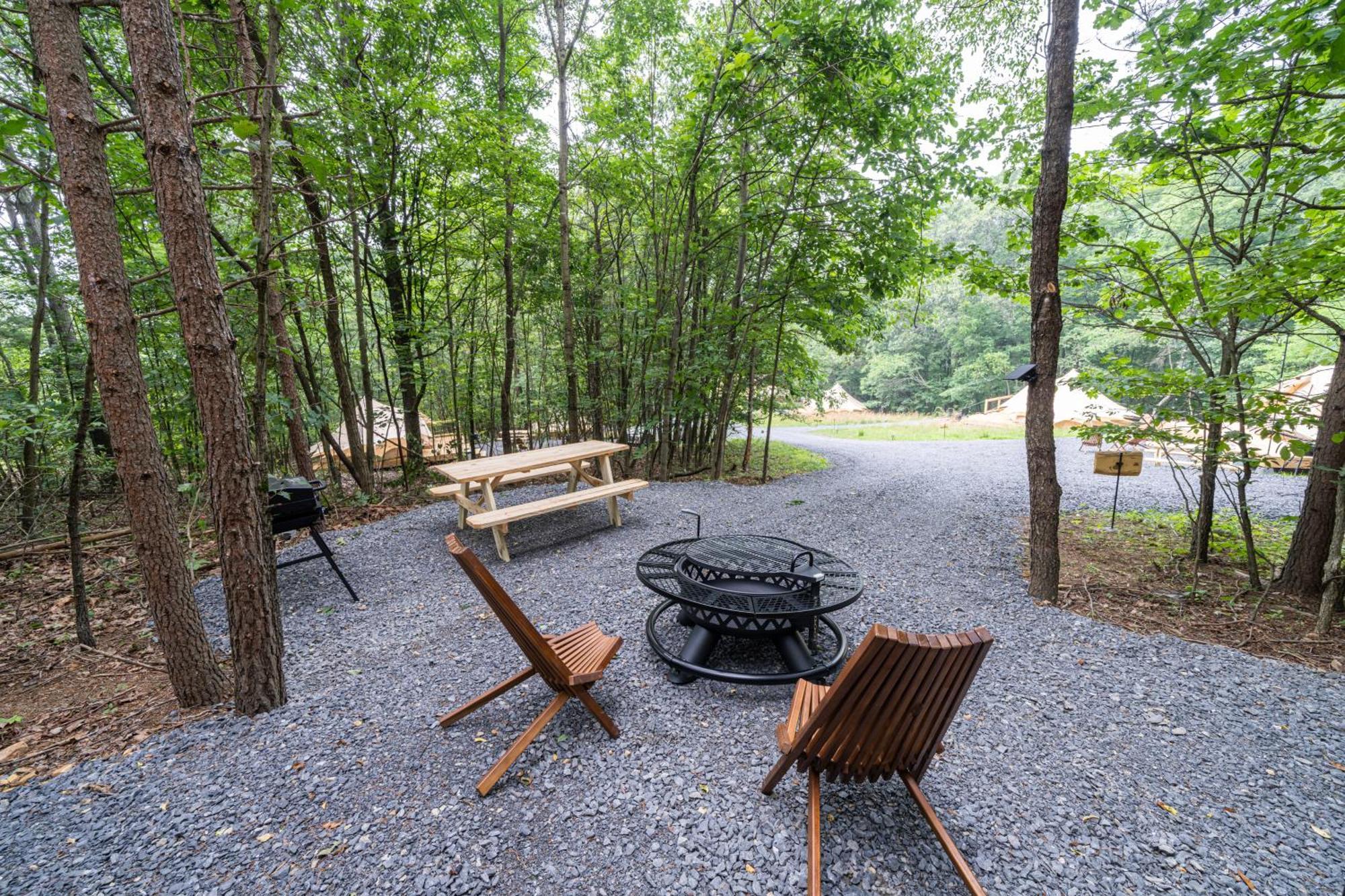 Hotel Firefly Ridge Luxury Retreat Great Cacapon Exterior foto